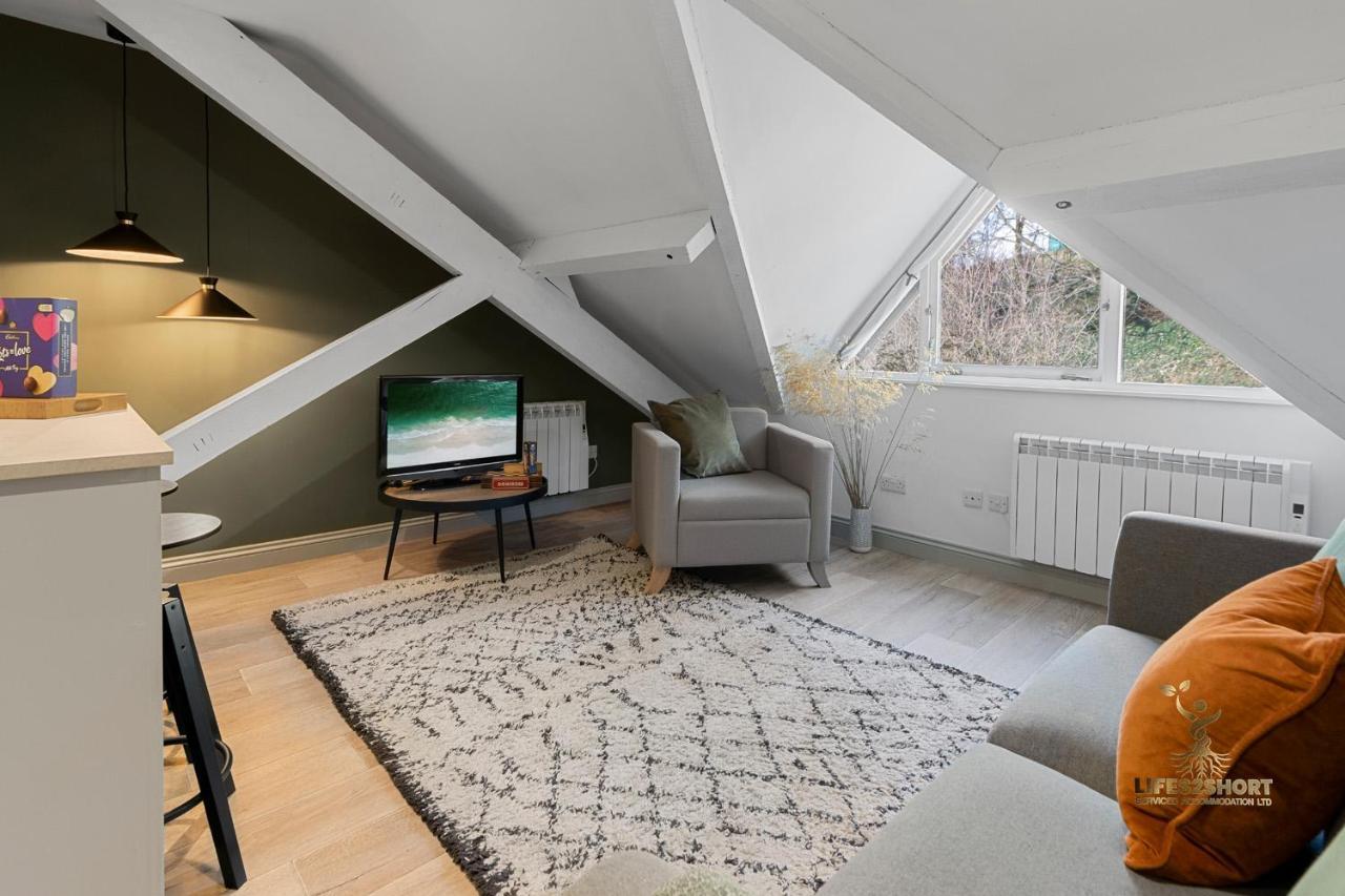 Luxe Courtyard Apartment For 4 Near Exeter City Centre Ngoại thất bức ảnh