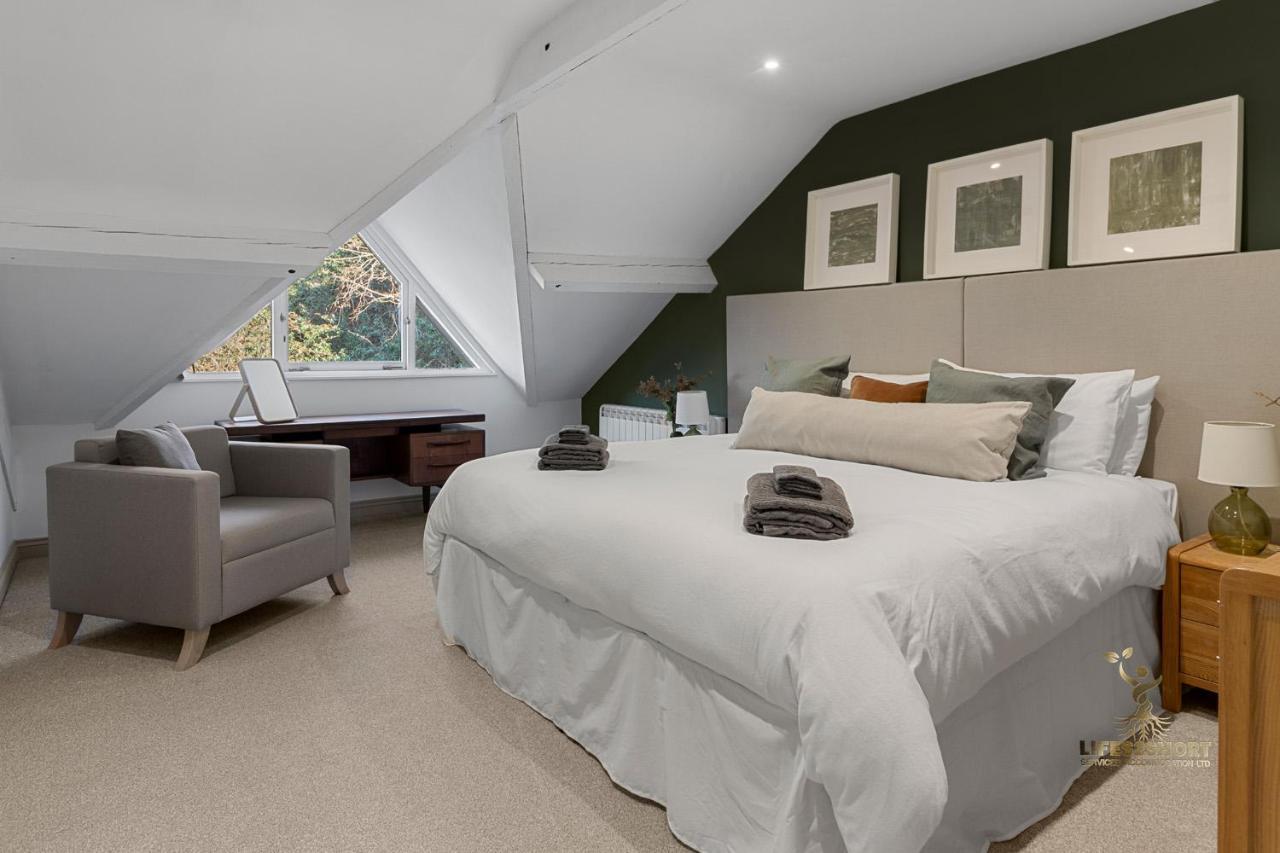 Luxe Courtyard Apartment For 4 Near Exeter City Centre Ngoại thất bức ảnh