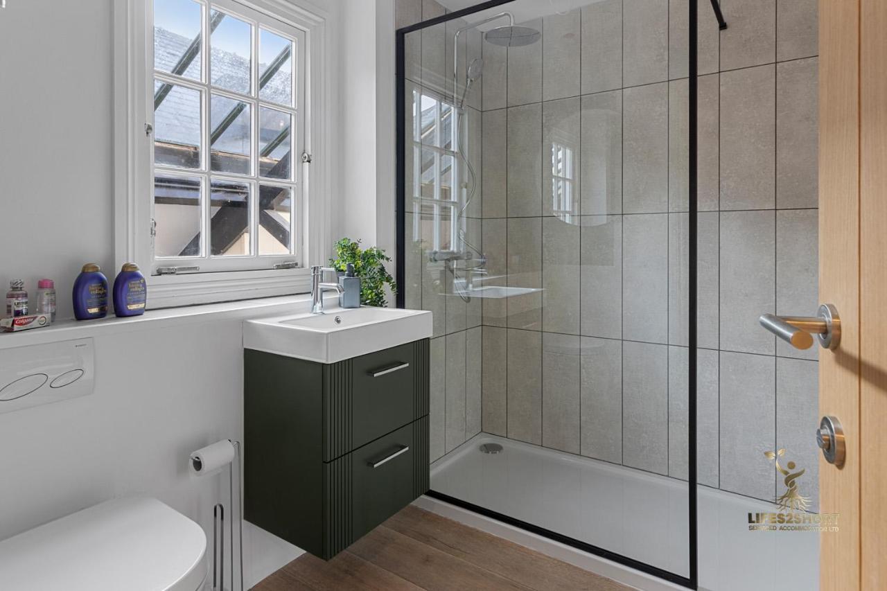 Luxe Courtyard Apartment For 4 Near Exeter City Centre Ngoại thất bức ảnh