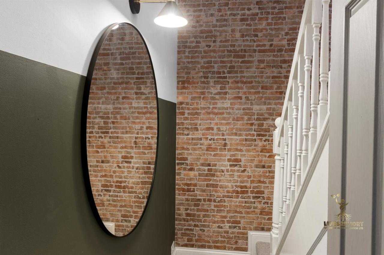 Luxe Courtyard Apartment For 4 Near Exeter City Centre Ngoại thất bức ảnh